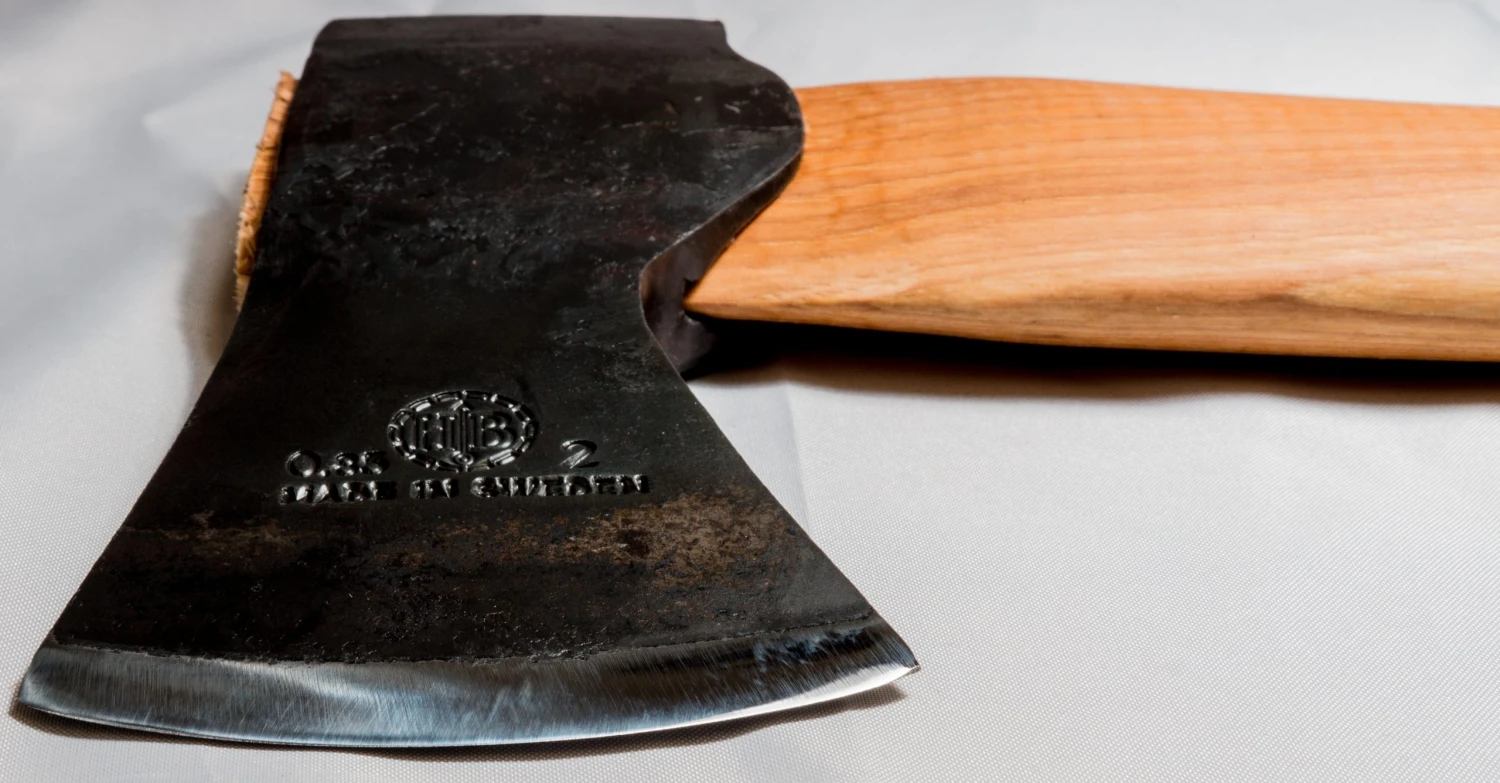 Hultafors Gear Classic Felling Axe HY 26, 1.26 Kg 5 Hultafors Gear Classic Felling Axe HY 26, 1.26 Kg