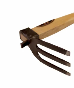 Gyokucho KUSAKICHI Sanbon Hoe (390mm) Wood Handle Home, Farm & Garden