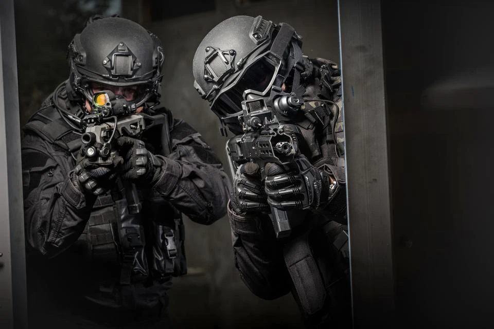 MIRA Safety Tactical Air-Purifying Respirator (TAPR) Standard Kit Gas Masks & HAZMAT Suits 13 MIRA Safety Tactical Air-Purifying Respirator (TAPR) Standard Kit Gas Masks & HAZMAT Suits